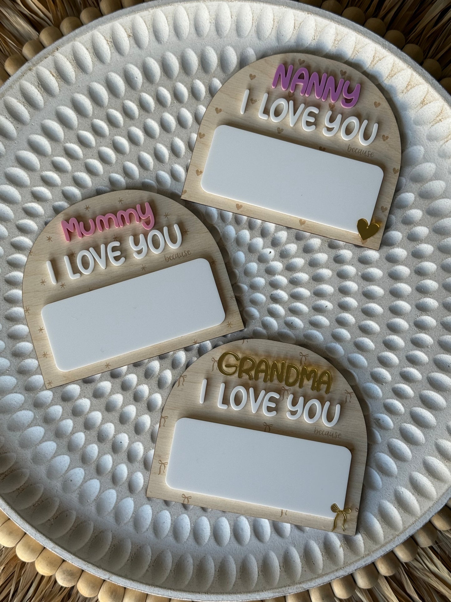 Mothers day | "I love you because" board  - Arch